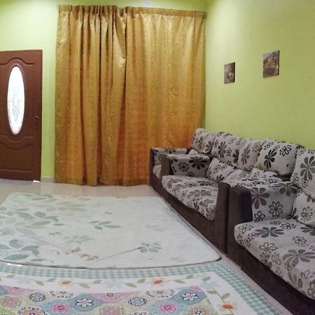 Assyifa Homestay Dungun Exteriör bild