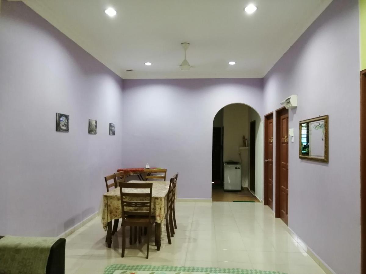 Assyifa Homestay Dungun Exteriör bild