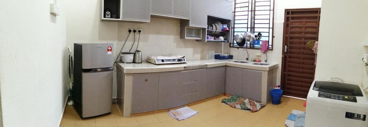 Assyifa Homestay Dungun Exteriör bild